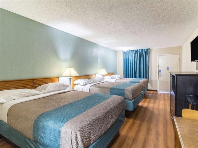 Motel 6-Kenly, Nc Bagian luar foto