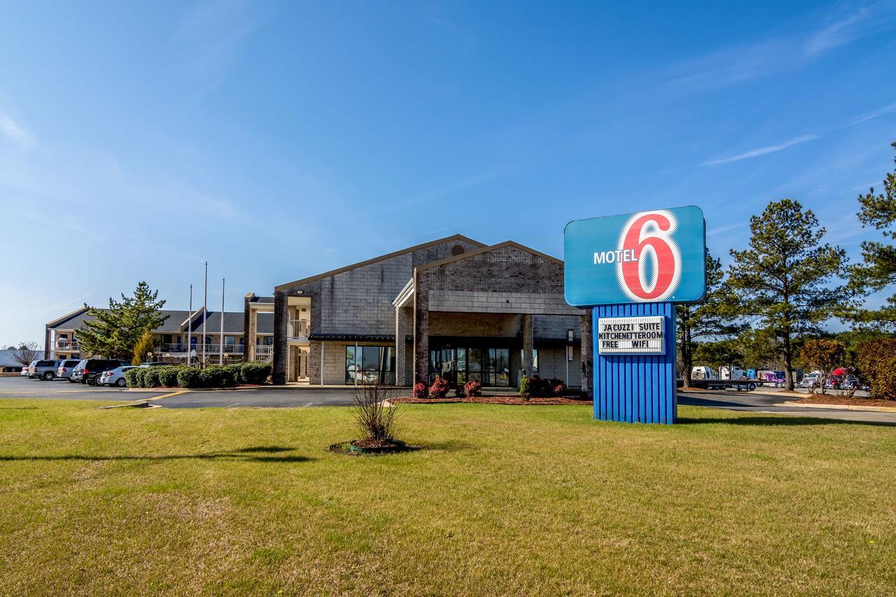 Motel 6-Kenly, Nc Bagian luar foto