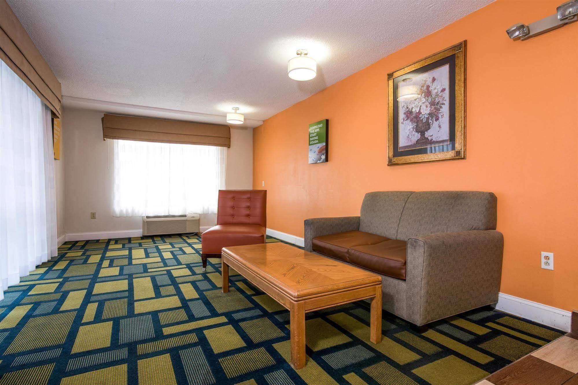 Motel 6-Kenly, Nc Bagian luar foto