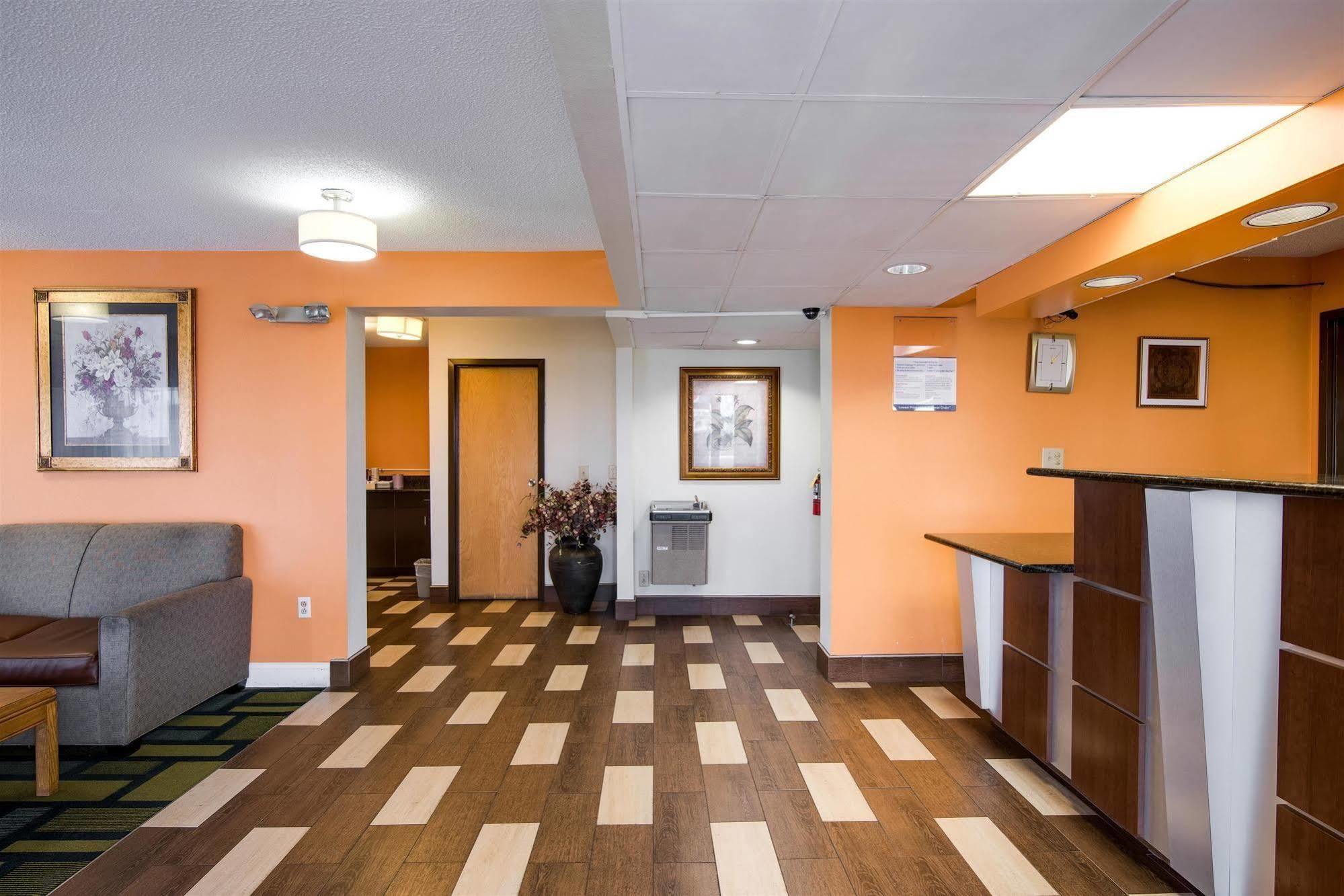 Motel 6-Kenly, Nc Bagian luar foto
