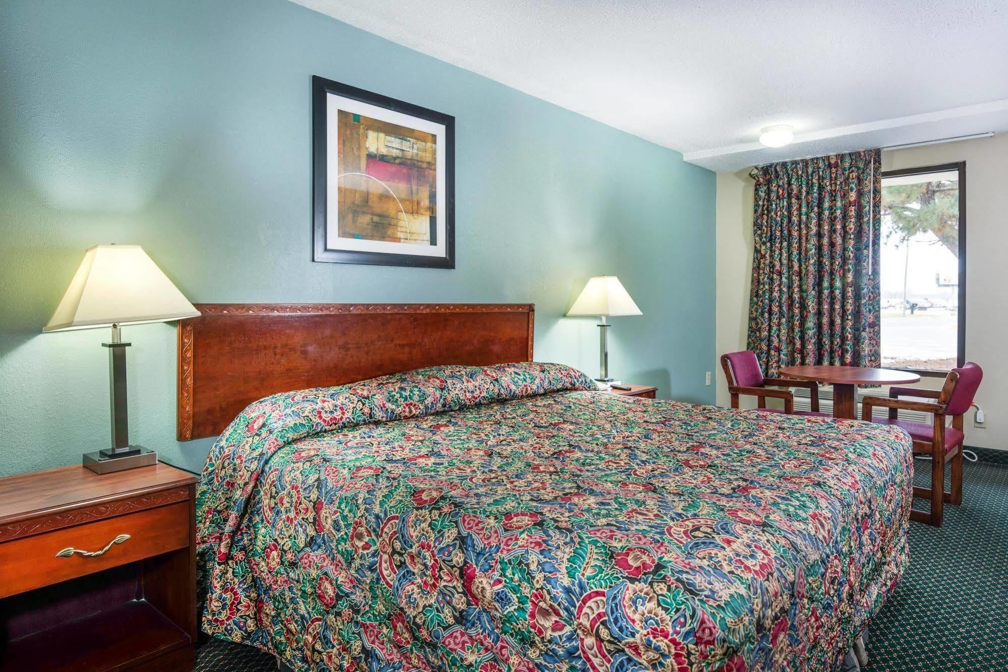 Motel 6-Kenly, Nc Bagian luar foto