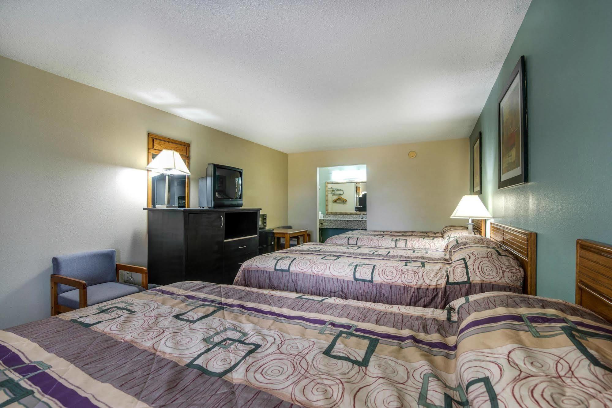 Motel 6-Kenly, Nc Bagian luar foto