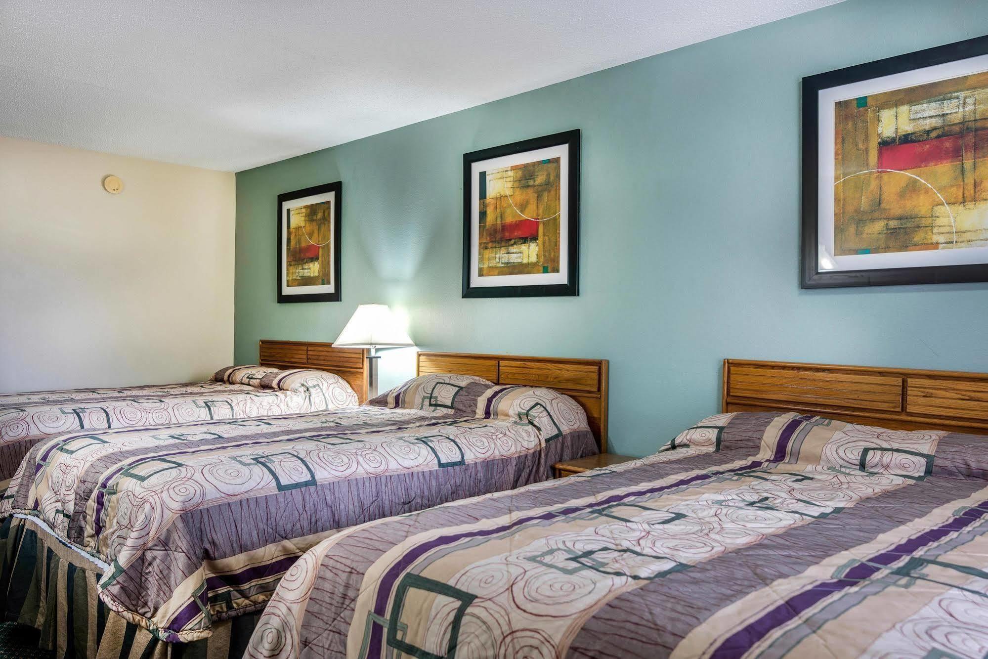 Motel 6-Kenly, Nc Bagian luar foto