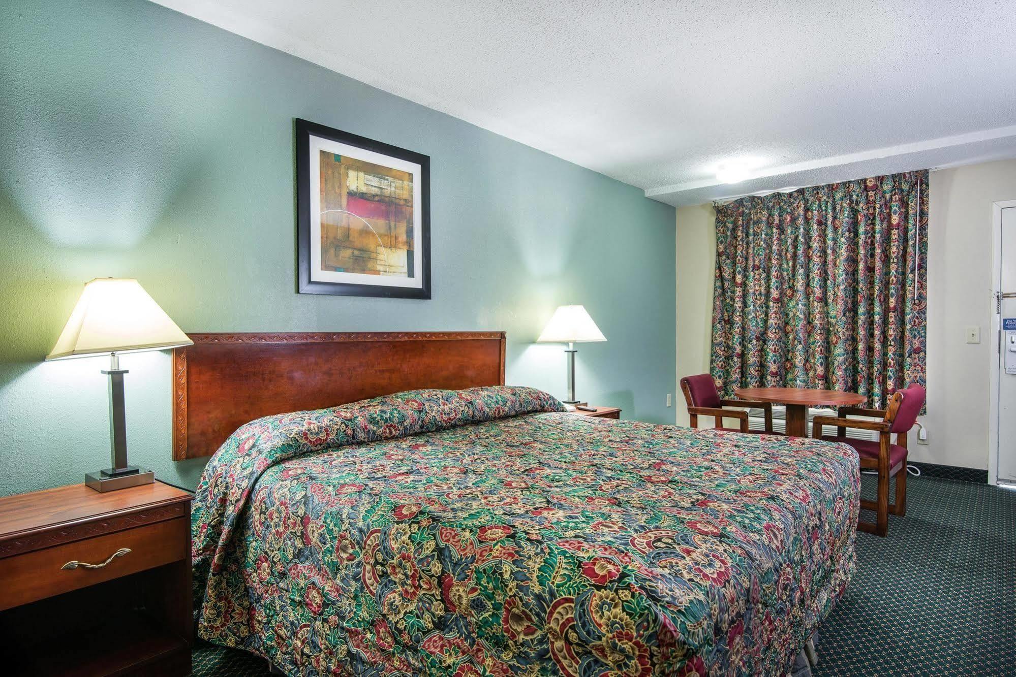 Motel 6-Kenly, Nc Bagian luar foto