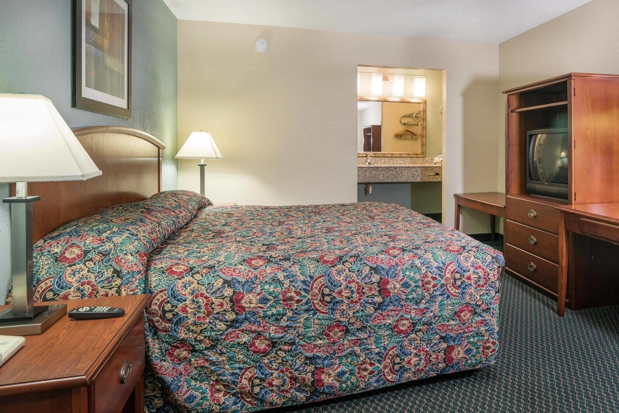 Motel 6-Kenly, Nc Bagian luar foto