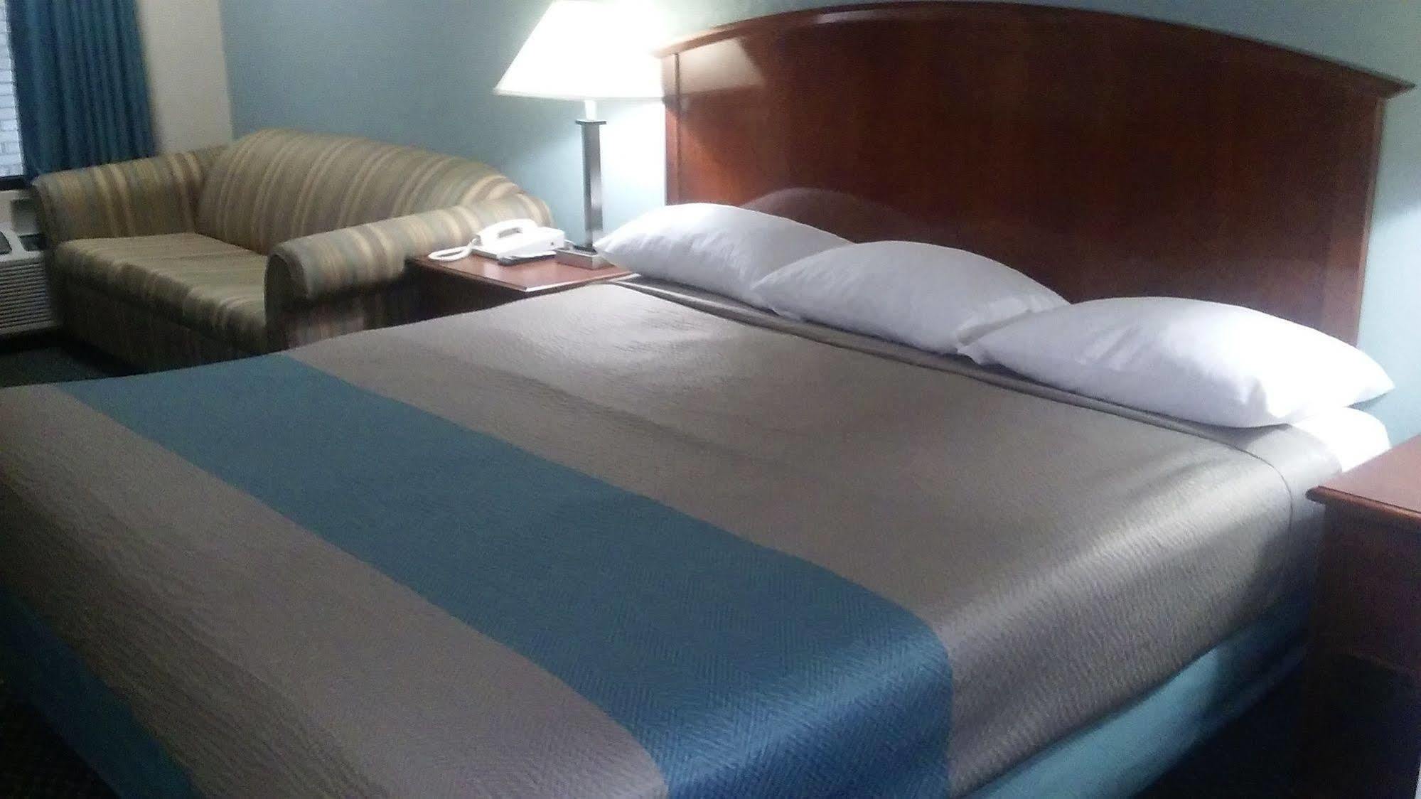 Motel 6-Kenly, Nc Bagian luar foto